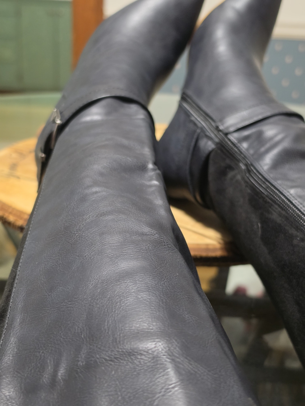 Sleek Black Pointed Knee-High Heeled Boots - Picture 9 of 14
